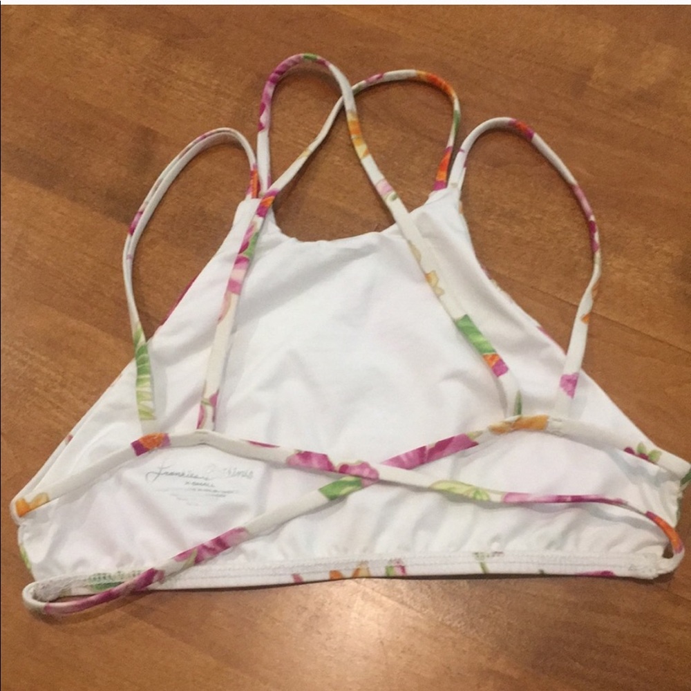 Frankie’s Bikinis Marley Top in Tropical XS - Picture 4 of 6